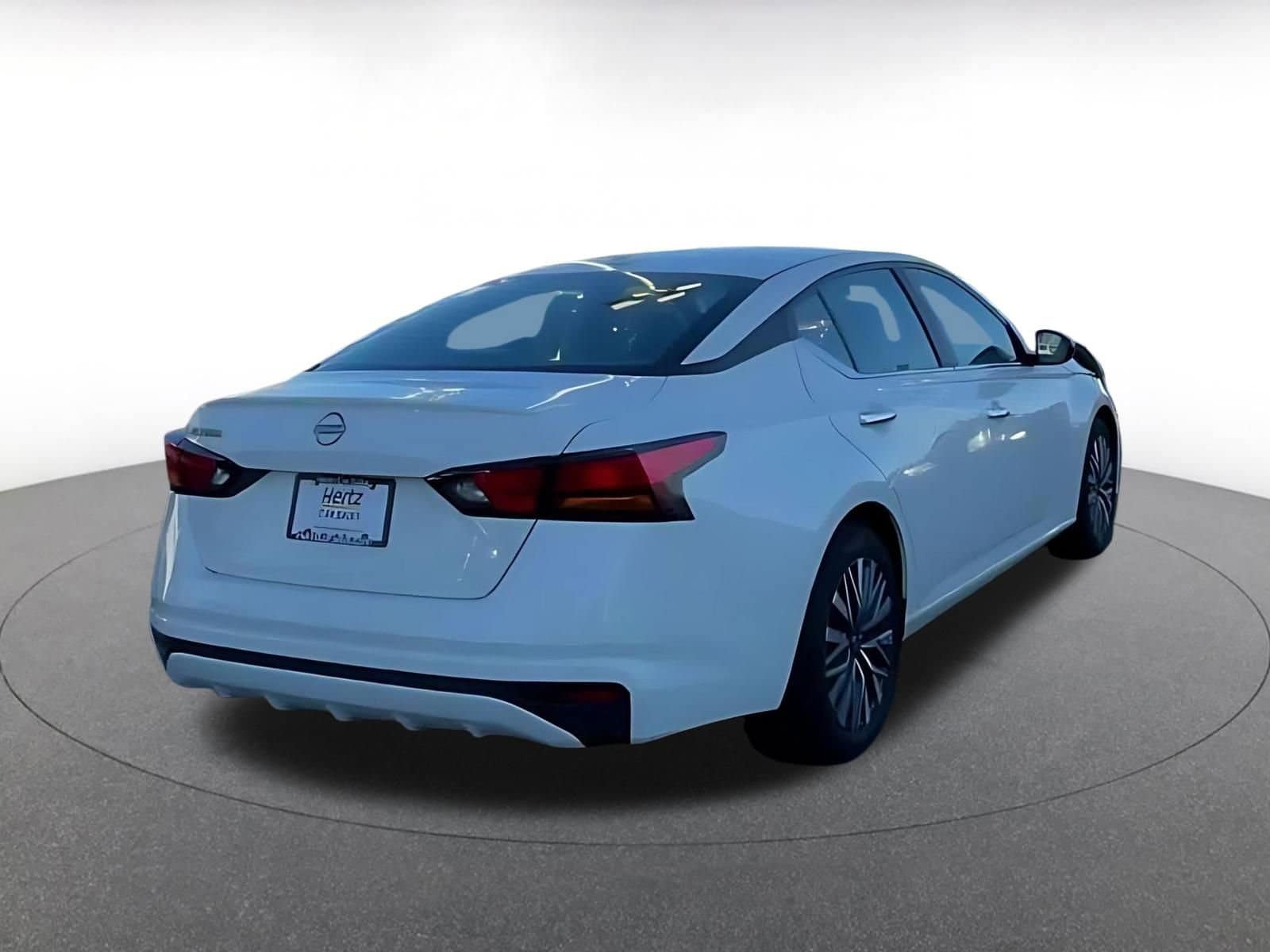 Thumbnail: 2025 Nissan Altima - 7