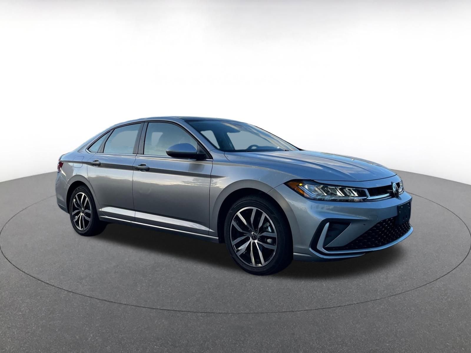 Thumbnail: 2025 Volkswagen Jetta - 1