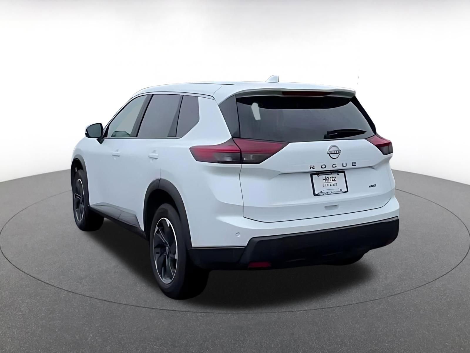 Thumbnail: 2025 Nissan Rogue - 10