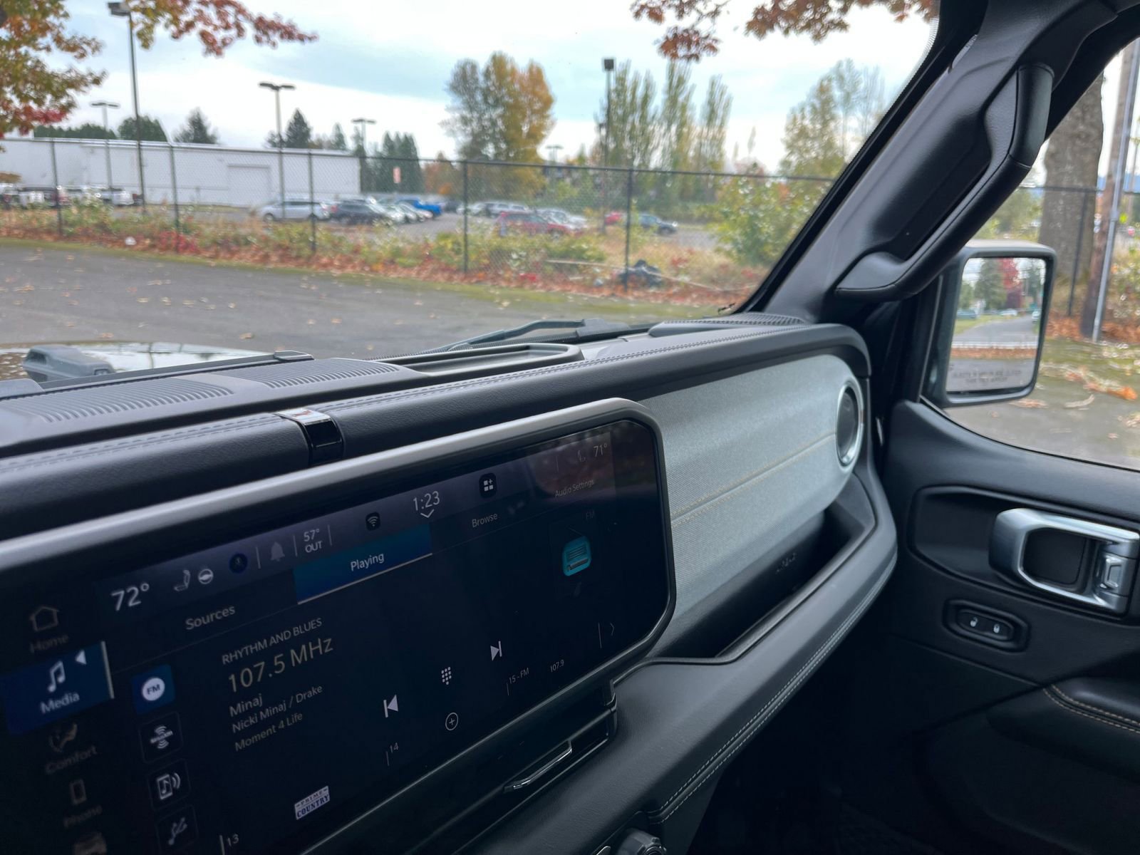 Thumbnail: 2025 Jeep Wrangler - 34