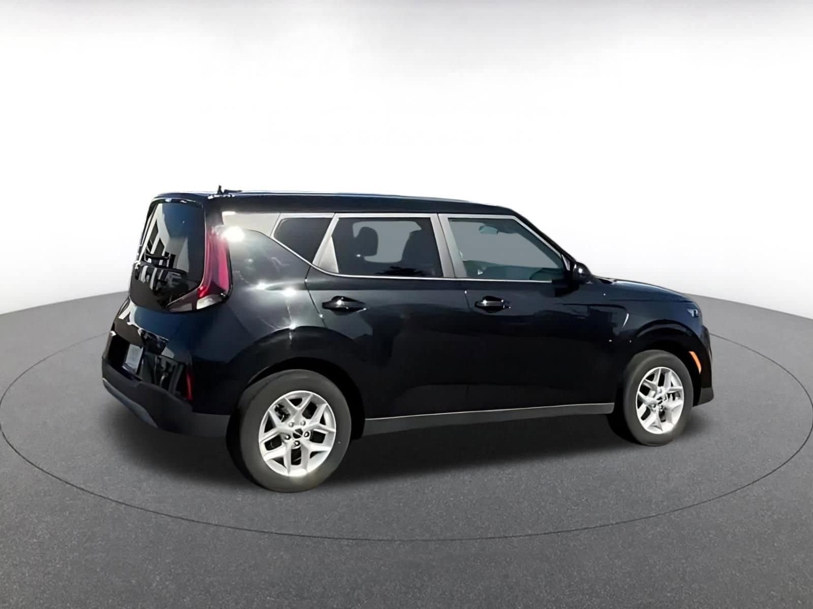 Thumbnail: 2025 Kia Soul - 11
