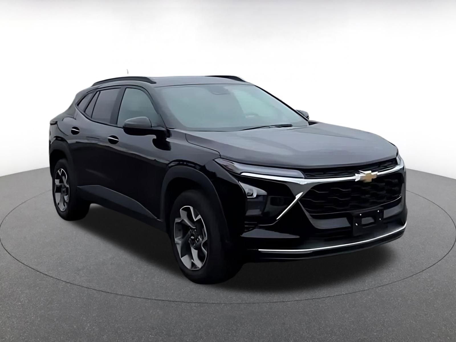 Thumbnail: 2025 Chevrolet Trax - 3