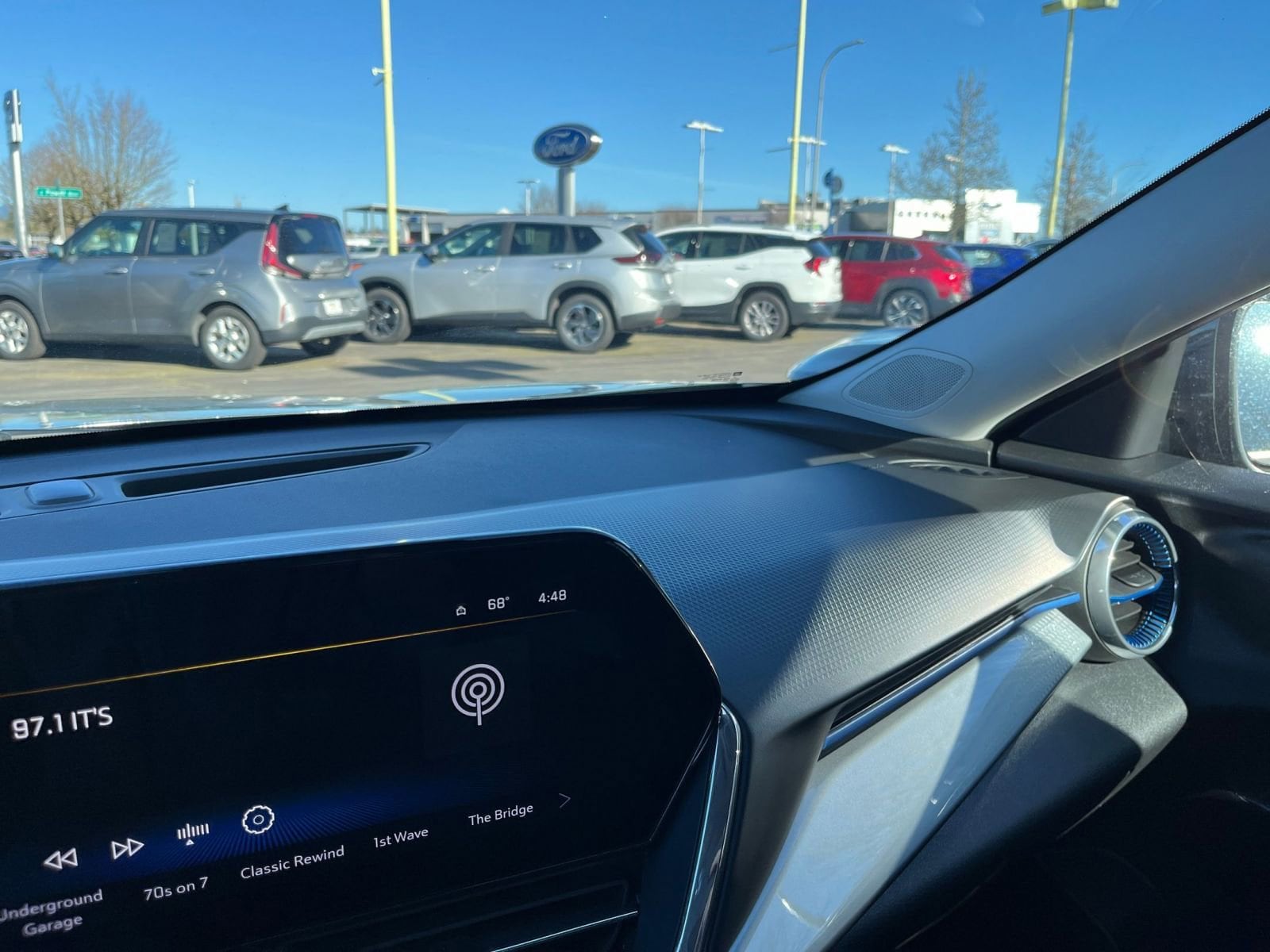 Thumbnail: 2025 Chevrolet Trax - 34