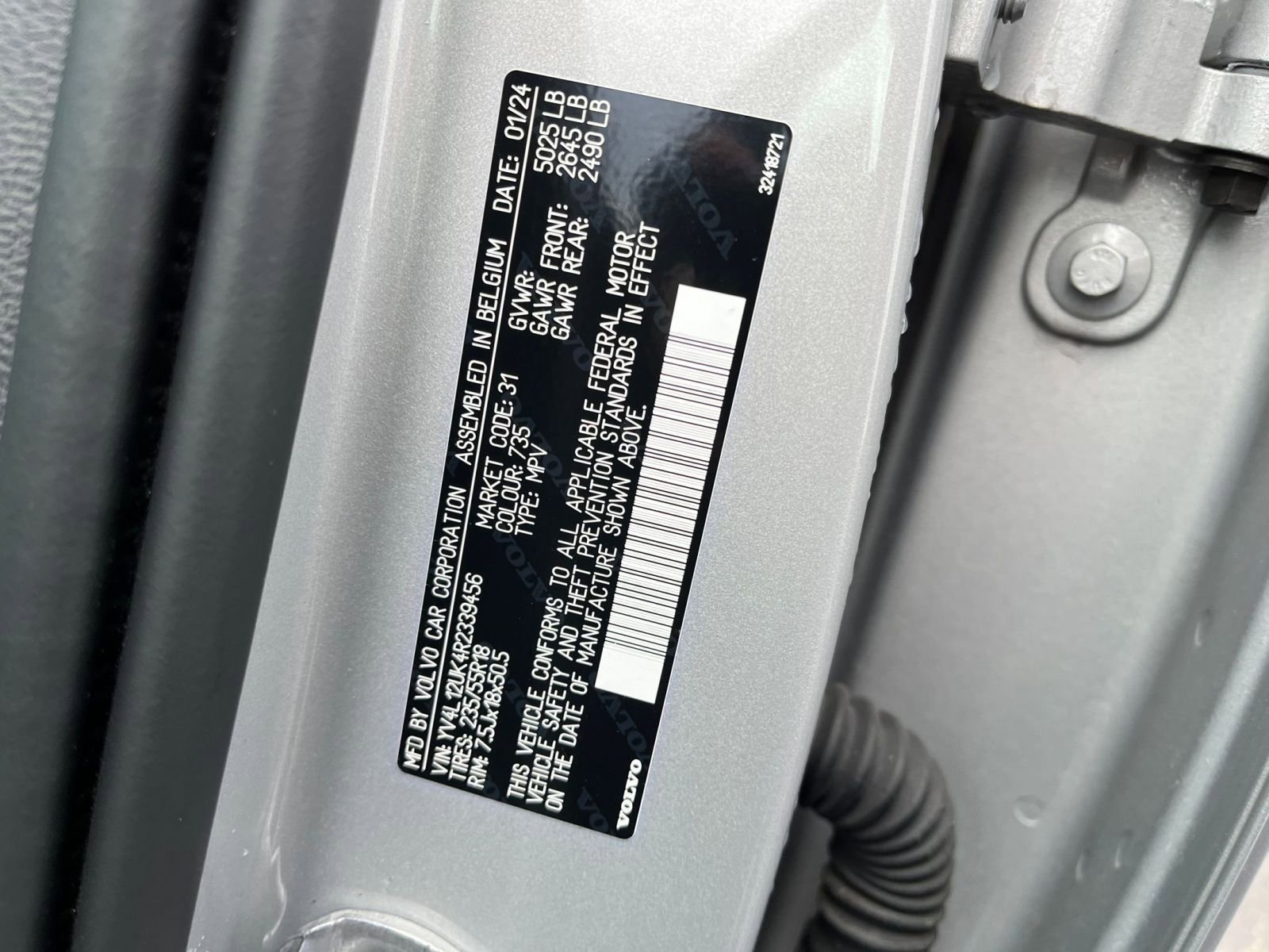 Thumbnail: 2024 Volvo XC40 - 9