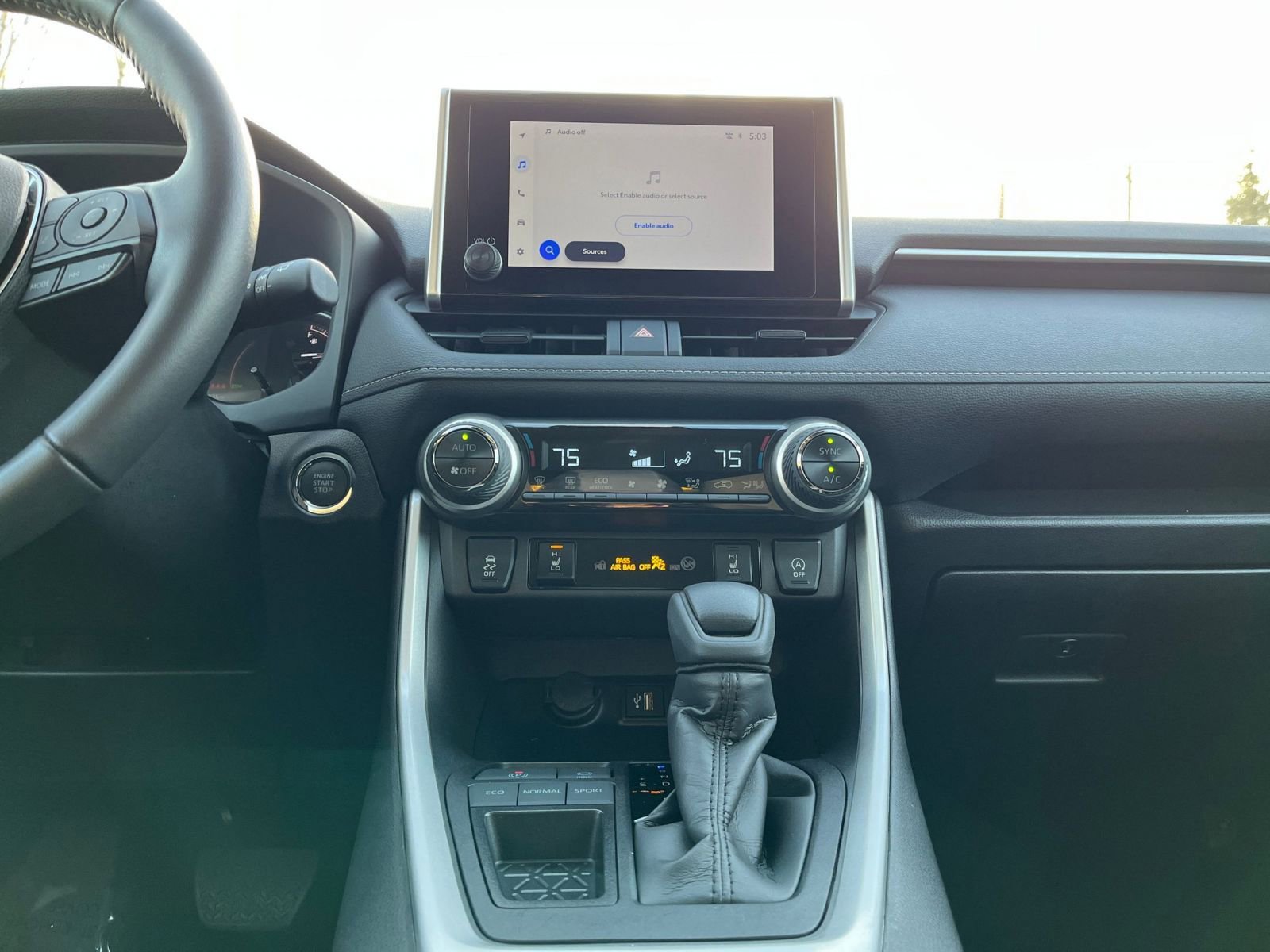 Thumbnail: 2025 Toyota RAV4 - 22