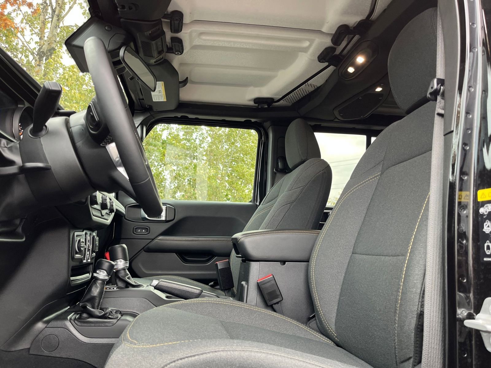 Thumbnail: 2025 Jeep Wrangler - 25