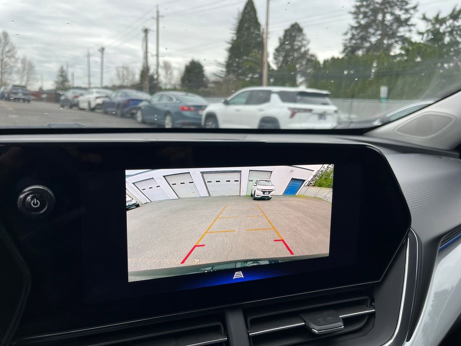 Thumbnail: 2025 Chevrolet Trax - 22