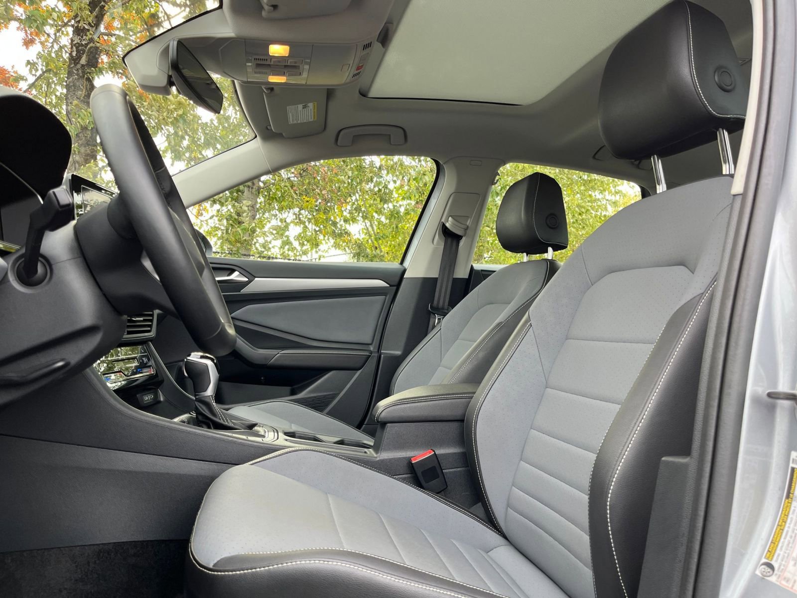 Thumbnail: 2025 Volkswagen Jetta - 27