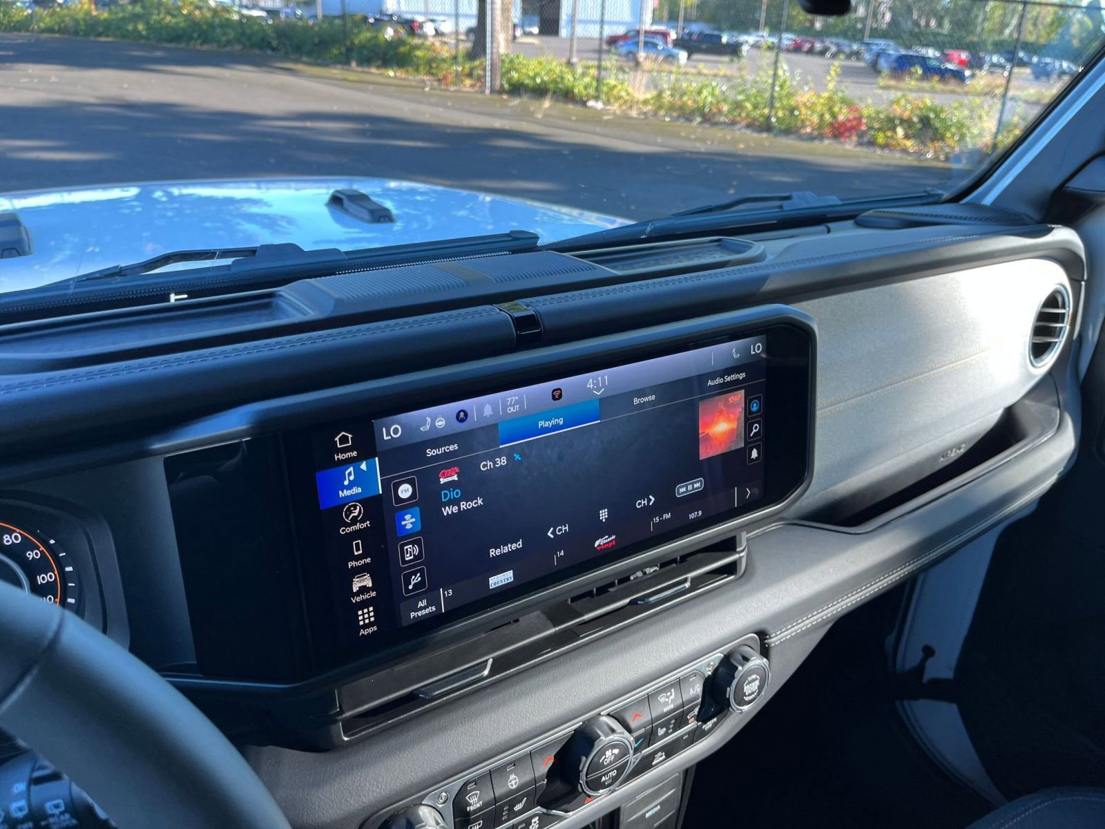 Thumbnail: 2025 Jeep Wrangler - 18