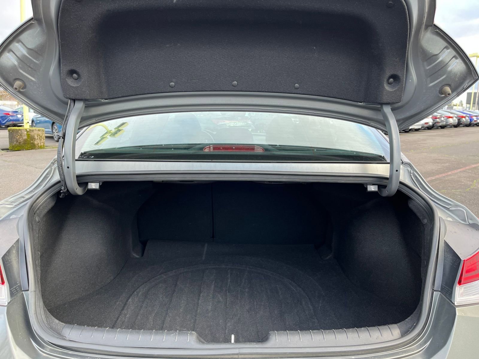 Thumbnail: 2025 Hyundai Elantra - 31