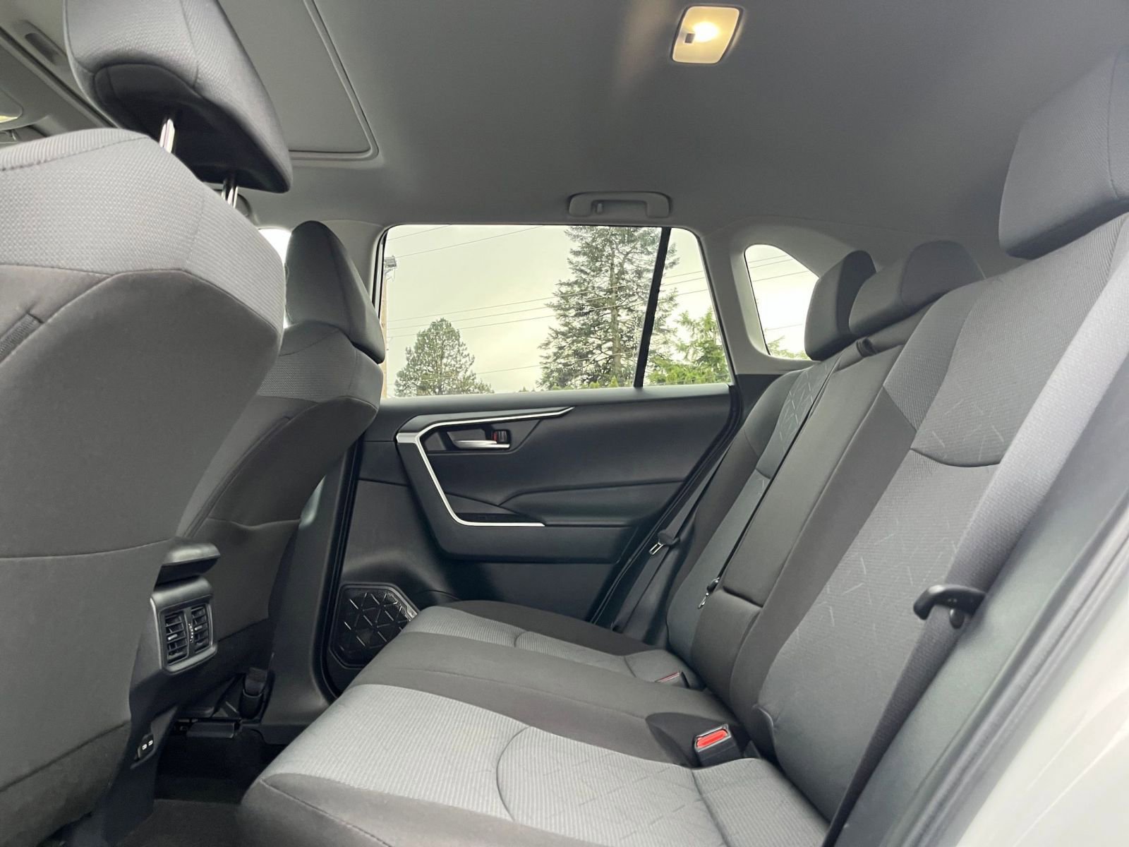 Thumbnail: 2025 Toyota RAV4 - 29