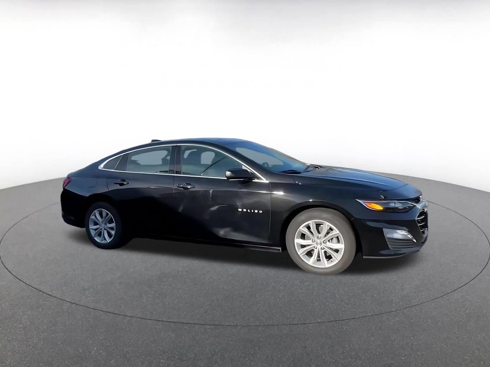 Thumbnail: 2024 Chevrolet Malibu - 2