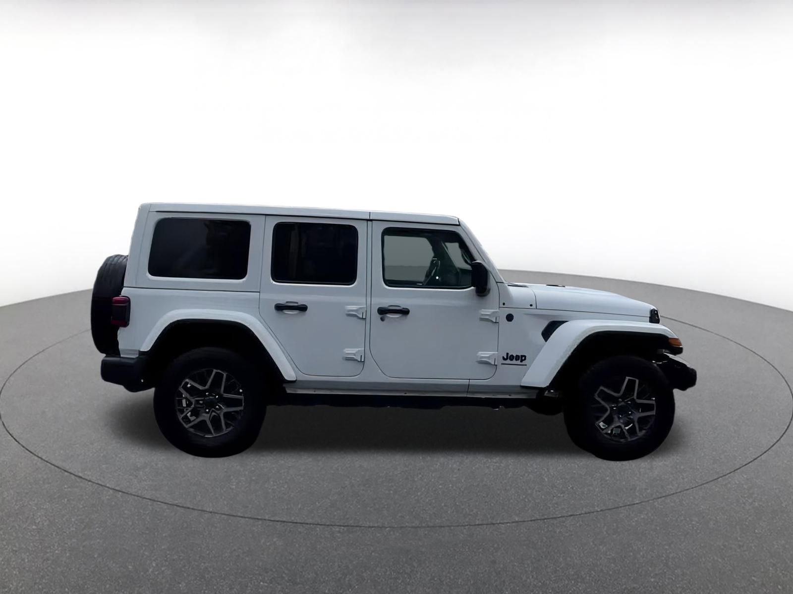 Thumbnail: 2025 Jeep Wrangler - 16