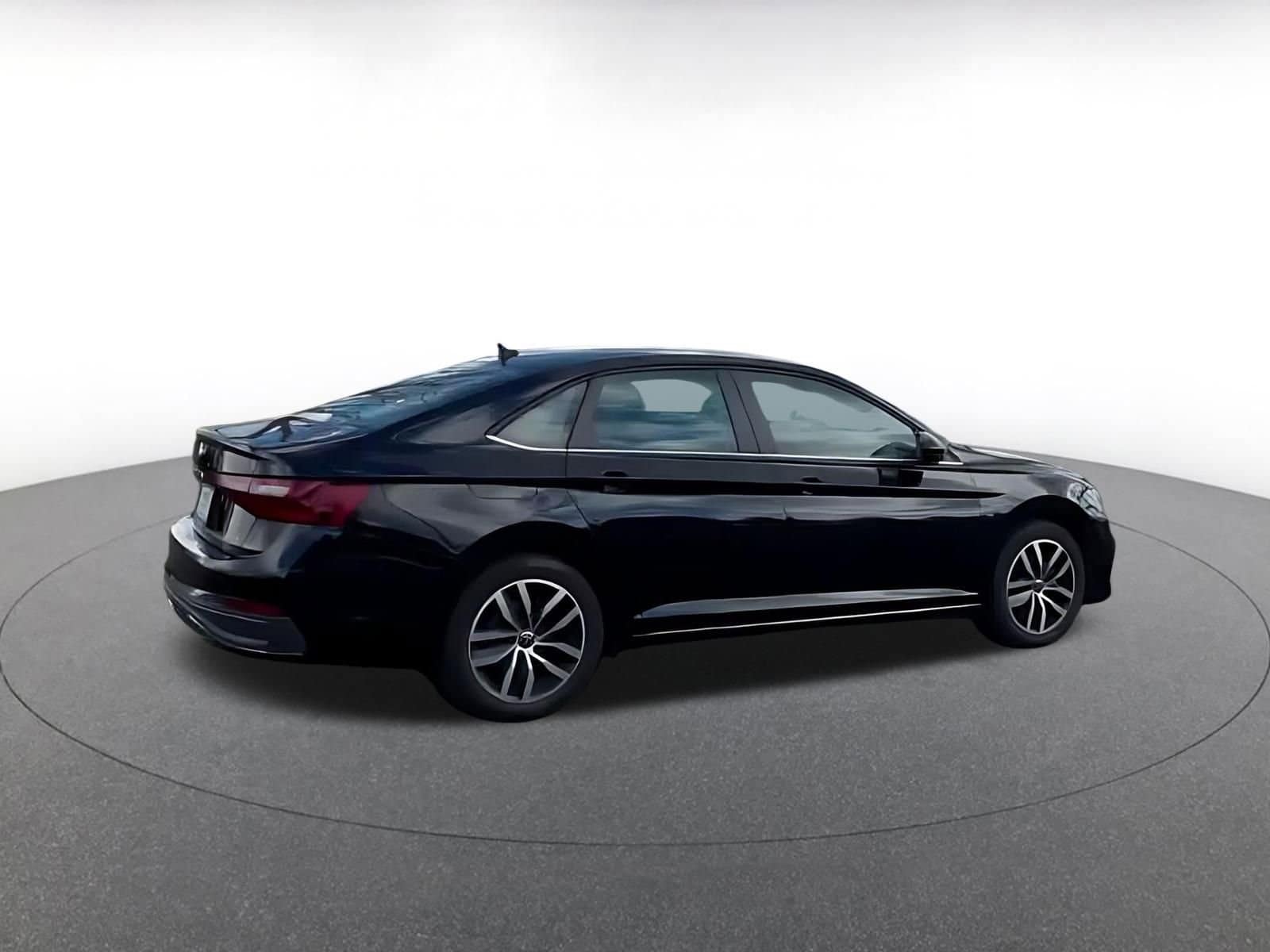 Thumbnail: 2025 Volkswagen Jetta - 12