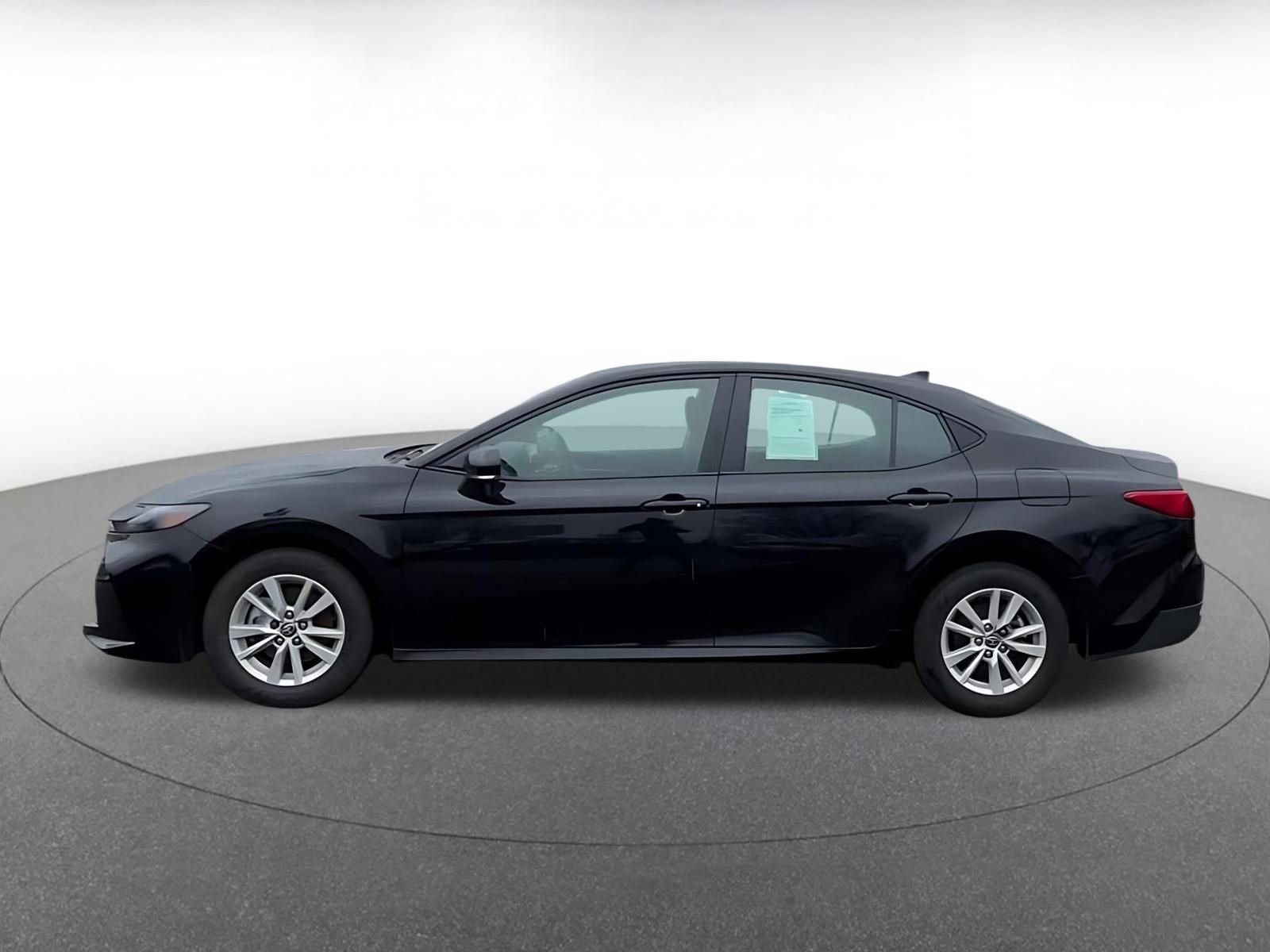 Thumbnail: 2025 Toyota Camry - 10