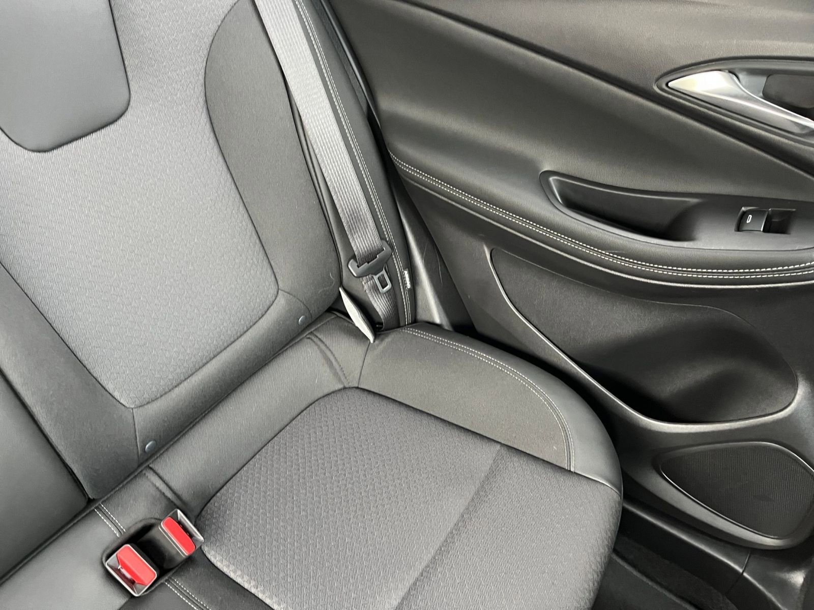 Thumbnail: 2025 Buick Encore GX - 35