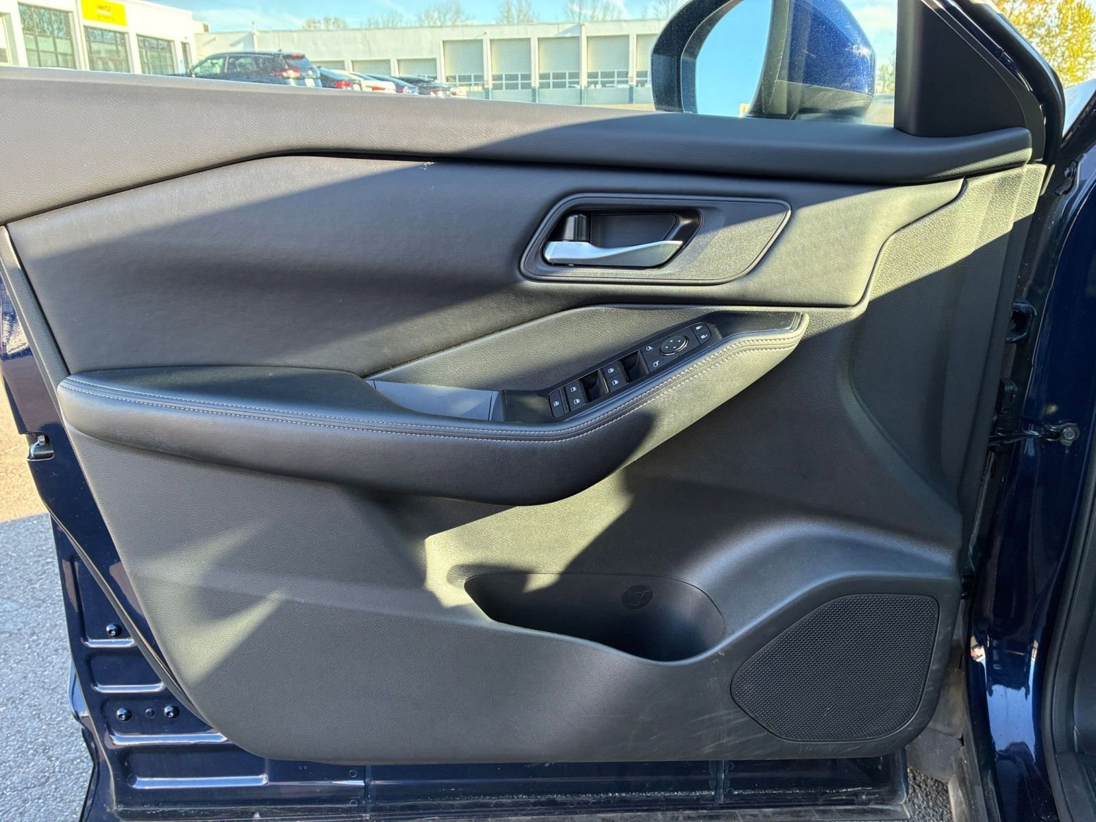 Thumbnail: 2025 Nissan Rogue - 20