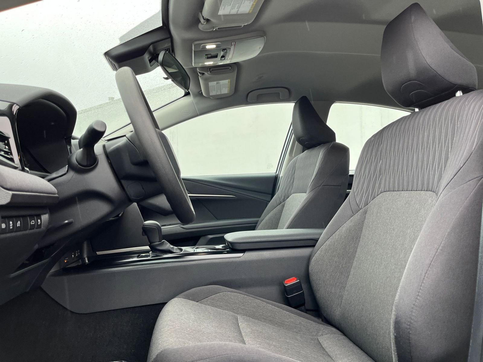 Thumbnail: 2025 Toyota Camry - 25