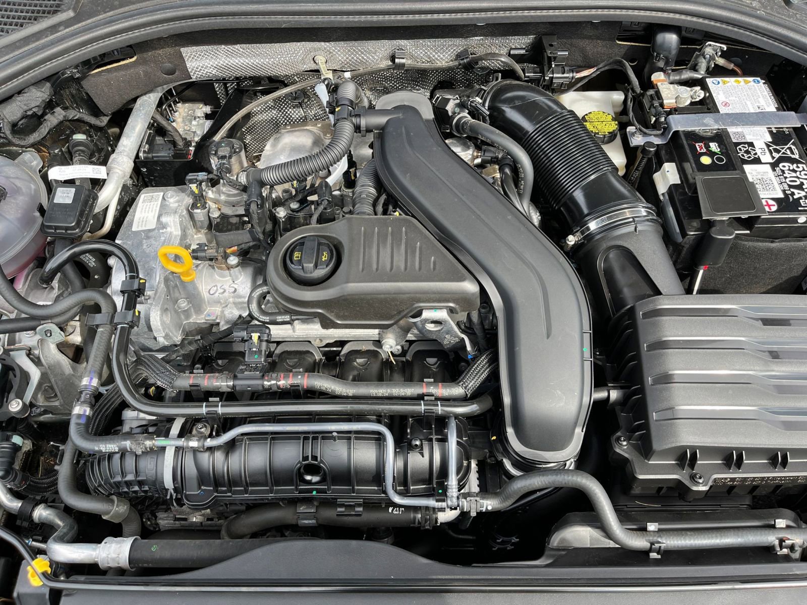 Thumbnail: 2025 Volkswagen Jetta - 33