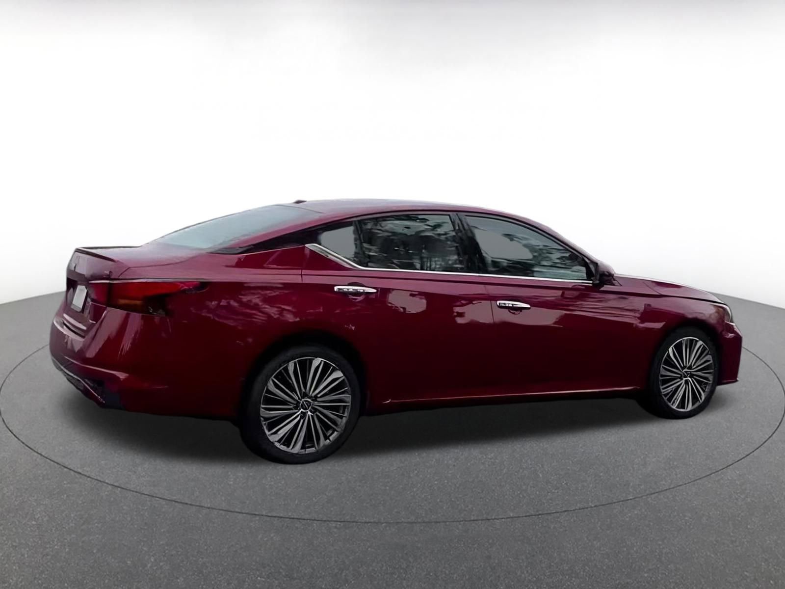 Thumbnail: 2024 Nissan Altima - 8