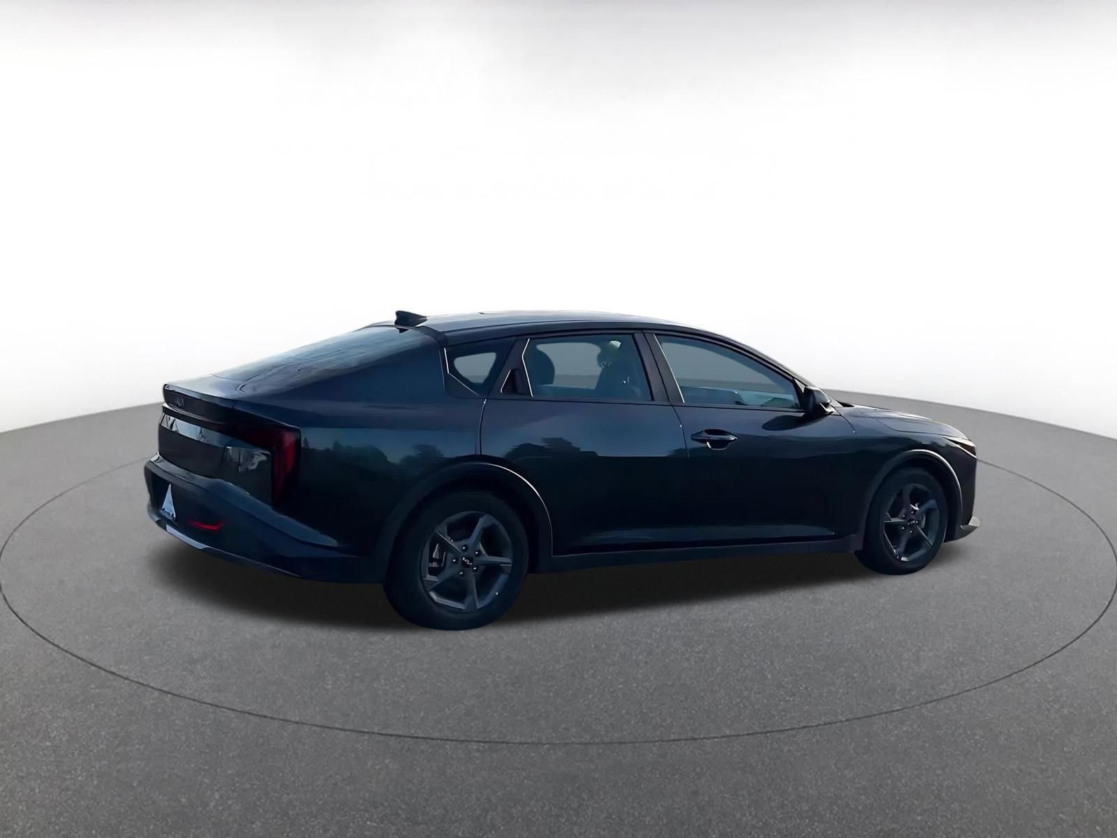 Thumbnail: 2025 Kia K4 - 16