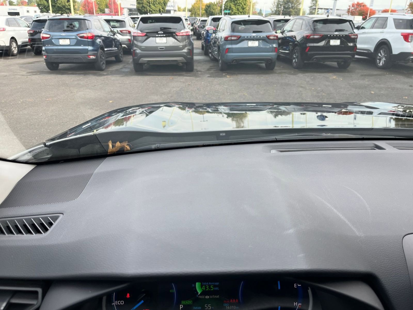 Thumbnail: 2025 Toyota RAV4 - 33