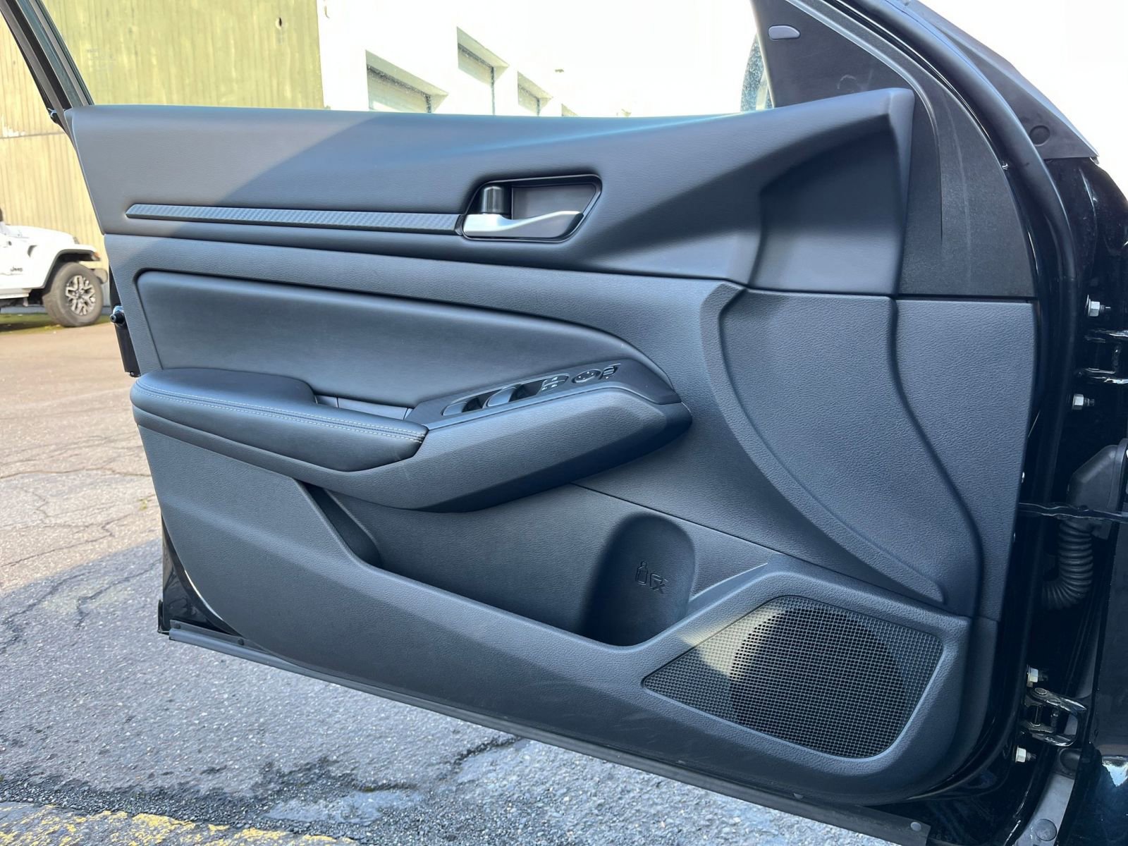 Thumbnail: 2025 Nissan Altima - 18