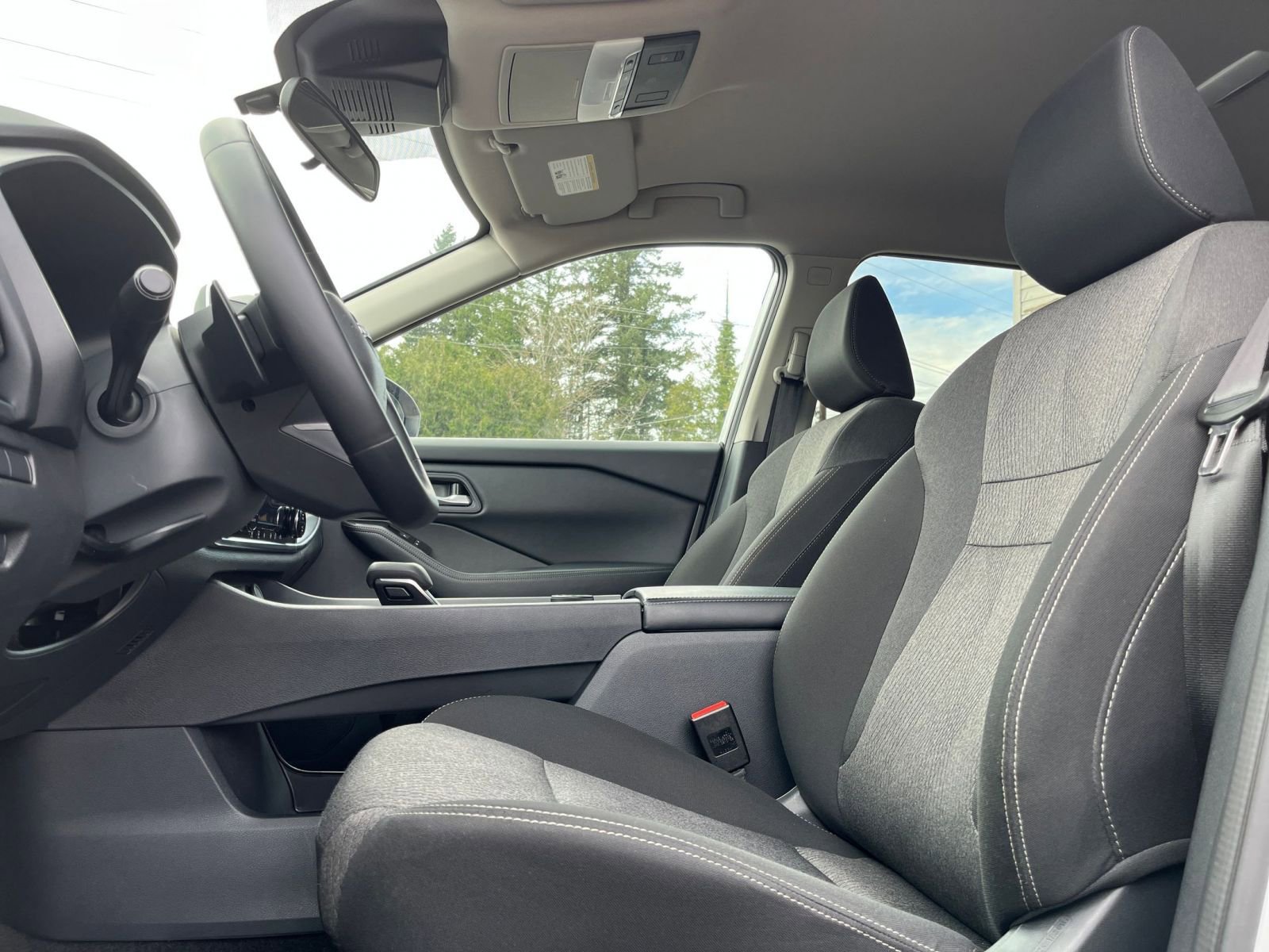 Thumbnail: 2025 Nissan Rogue - 30