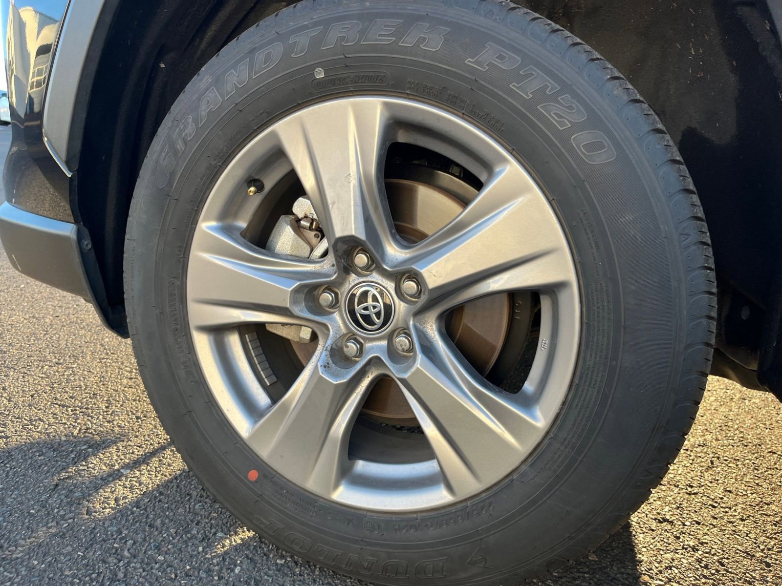 Thumbnail: 2025 Toyota RAV4 - 33