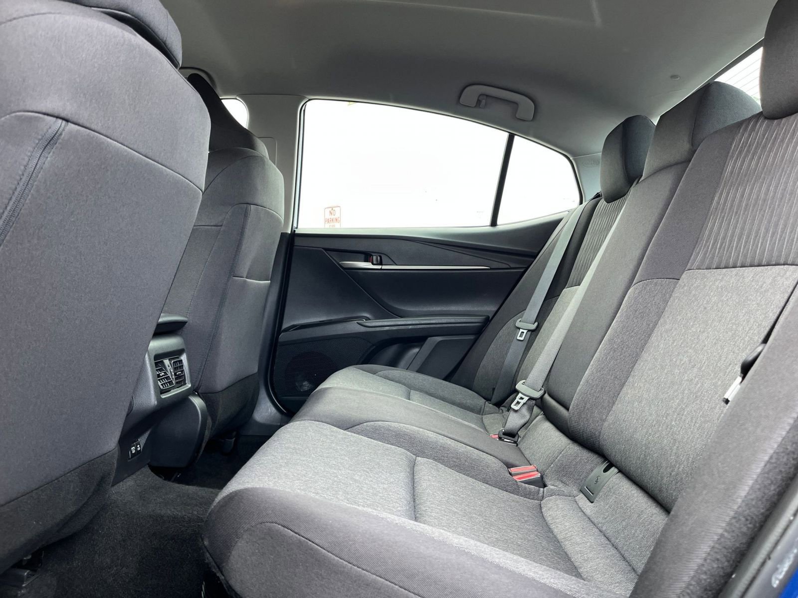 Thumbnail: 2025 Toyota Camry - 25