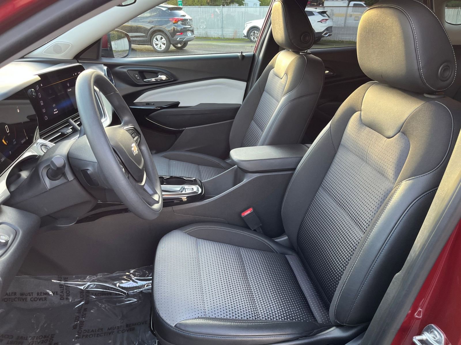 Thumbnail: 2025 Chevrolet Trax - 34