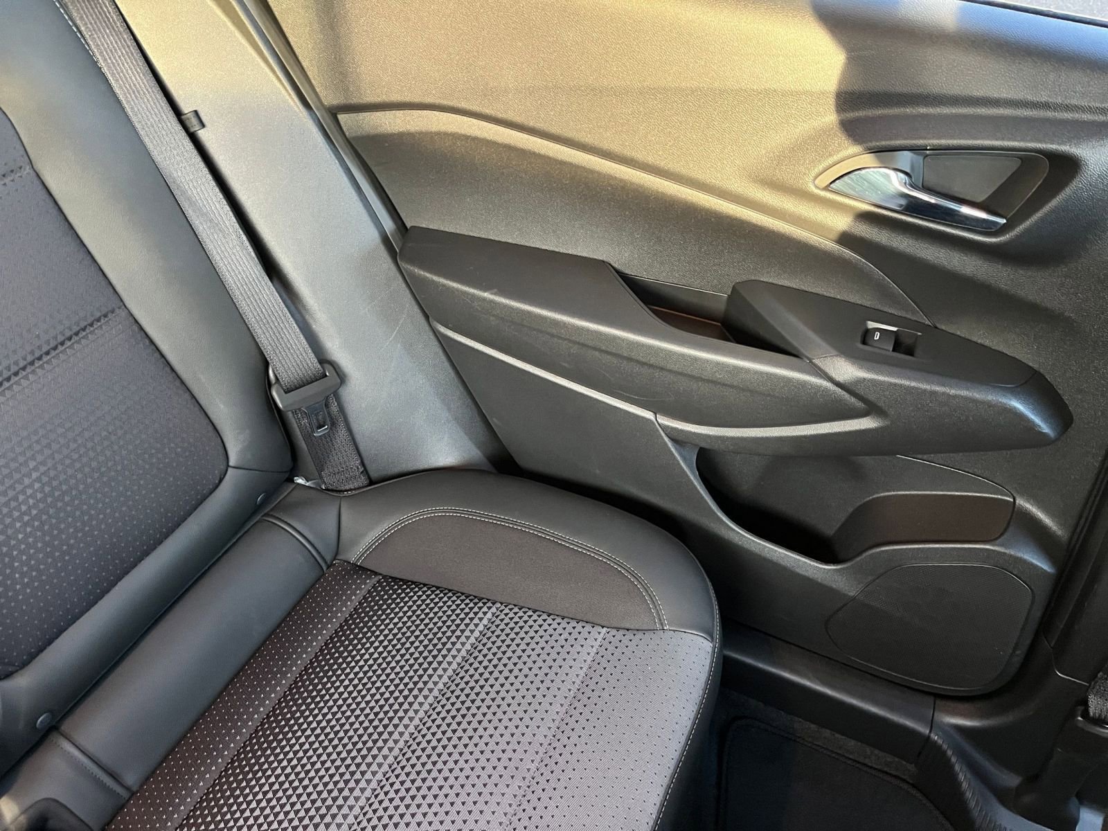 Thumbnail: 2025 Chevrolet Trax - 35