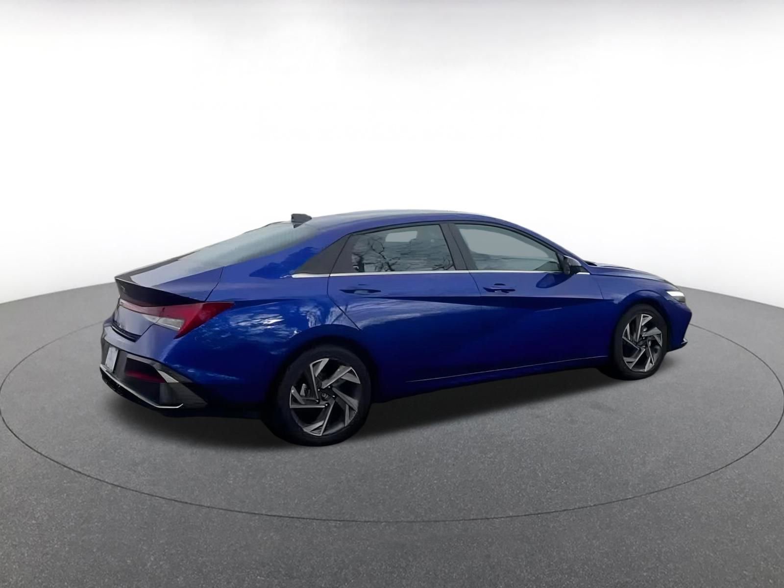 Thumbnail: 2025 Hyundai Elantra - 15