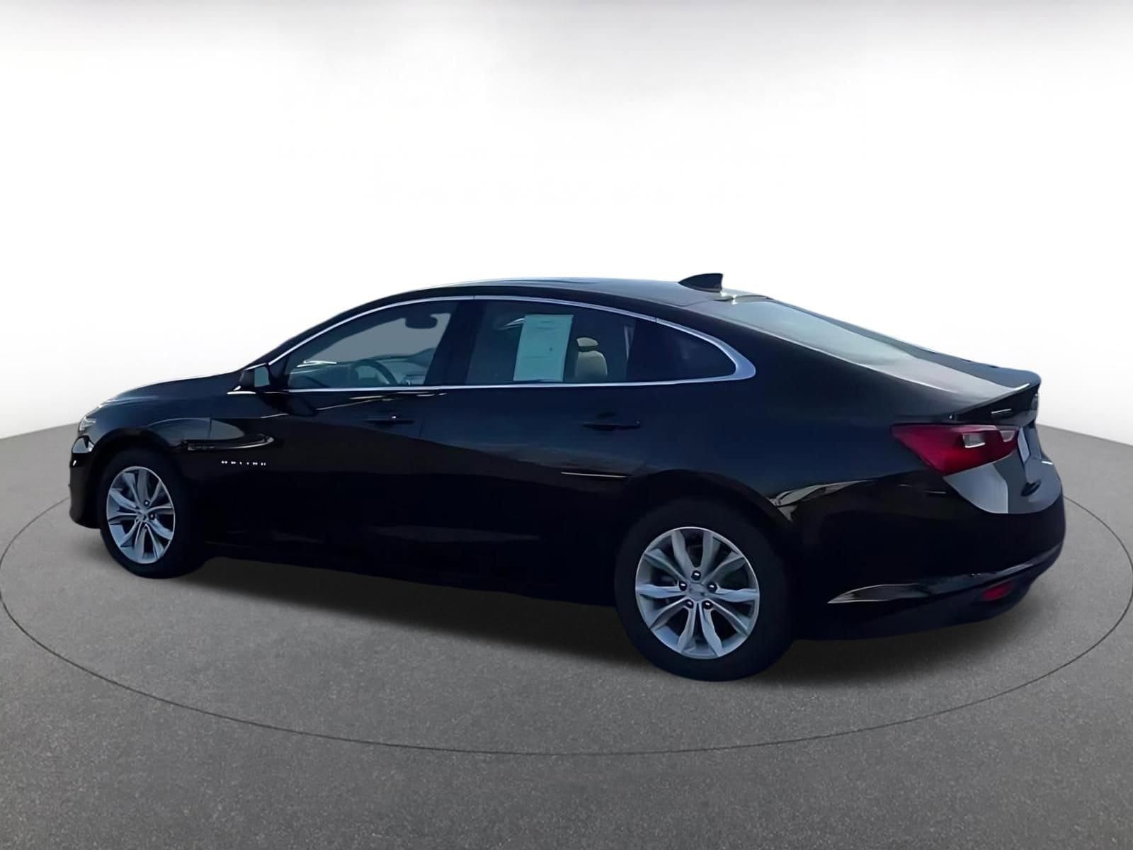 Thumbnail: 2024 Chevrolet Malibu - 15