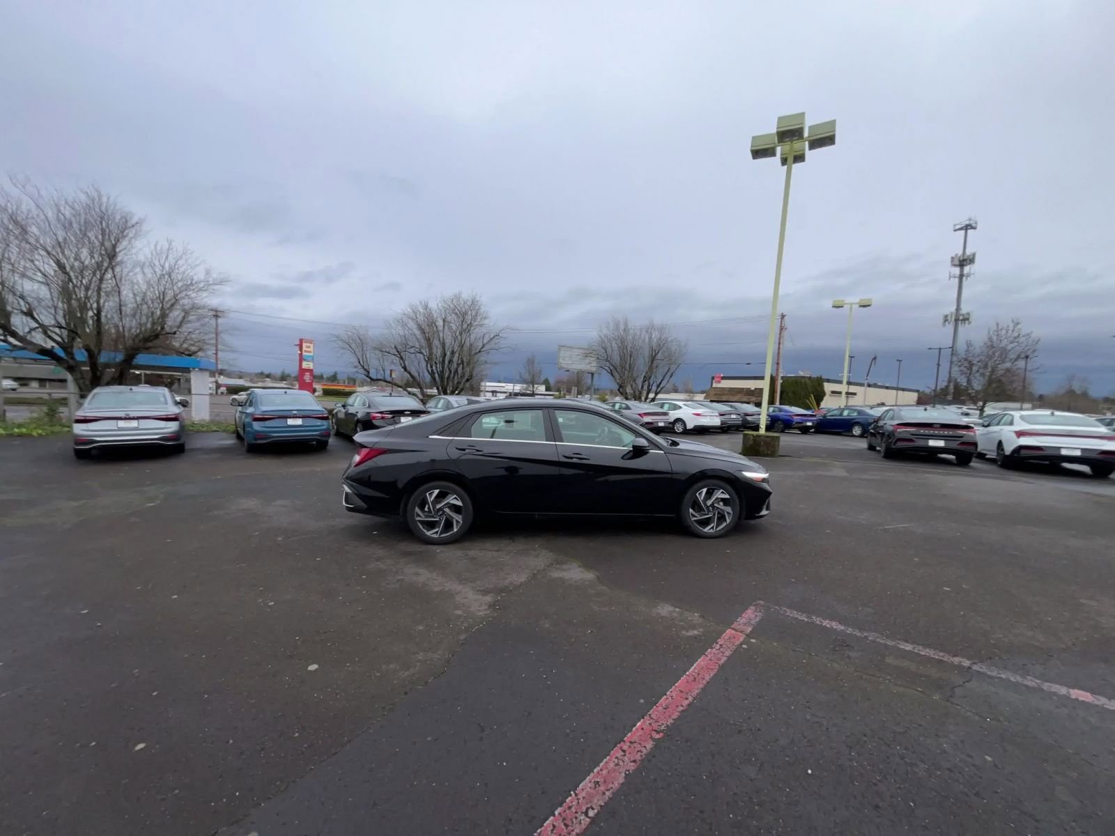 Thumbnail: 2025 Hyundai Elantra - 16