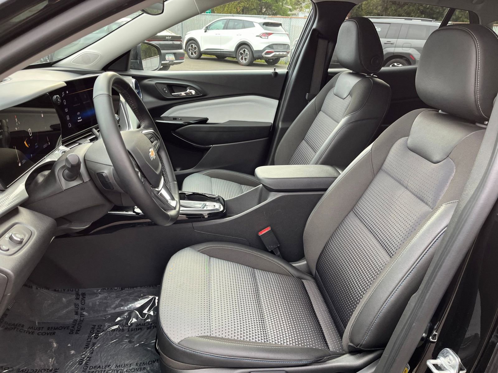 Thumbnail: 2025 Chevrolet Trax - 34