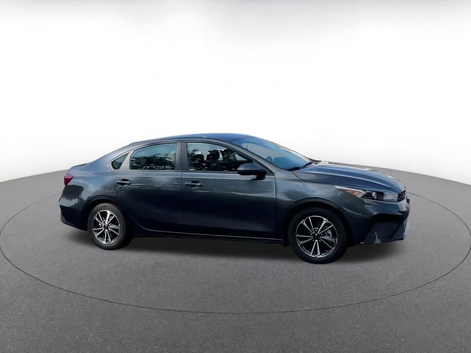 Thumbnail: 2024 Kia Forte - 2
