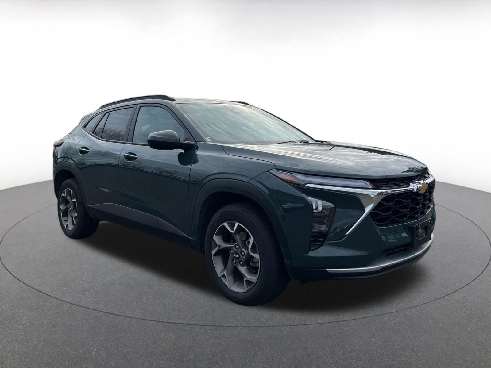 Thumbnail: 2025 Chevrolet Trax - 1