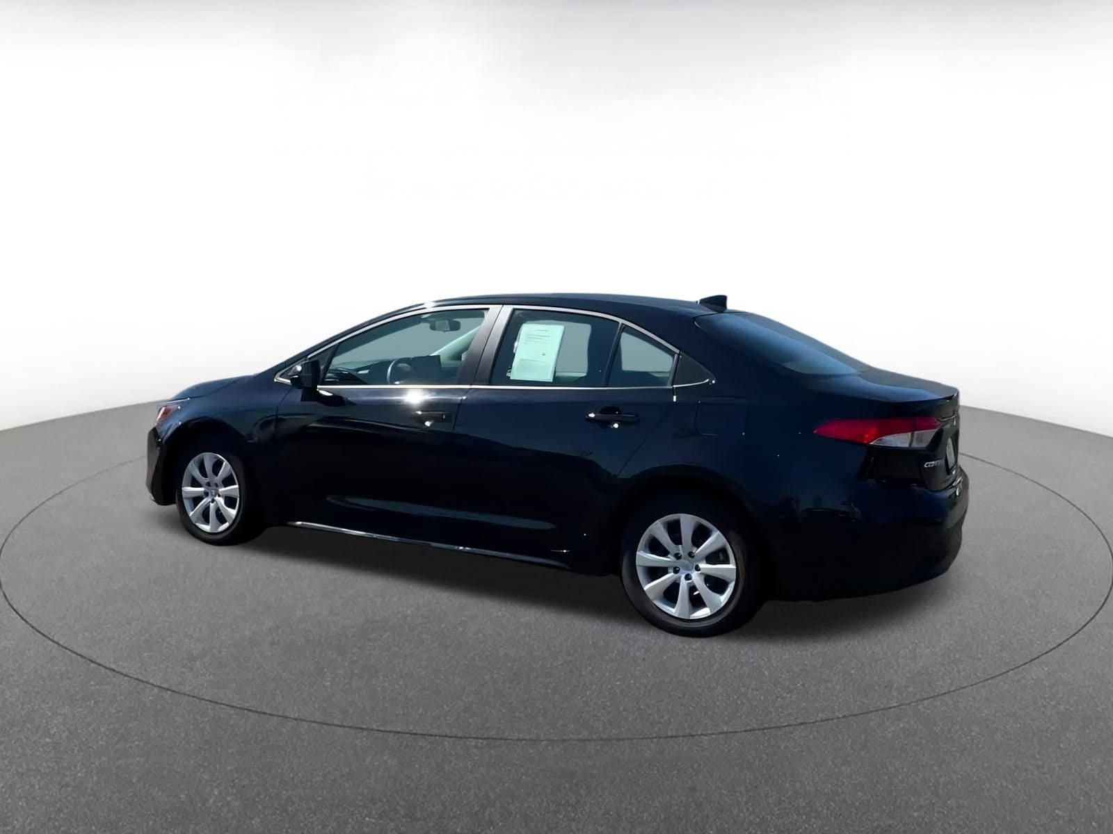 Thumbnail: 2024 Toyota Corolla - 10
