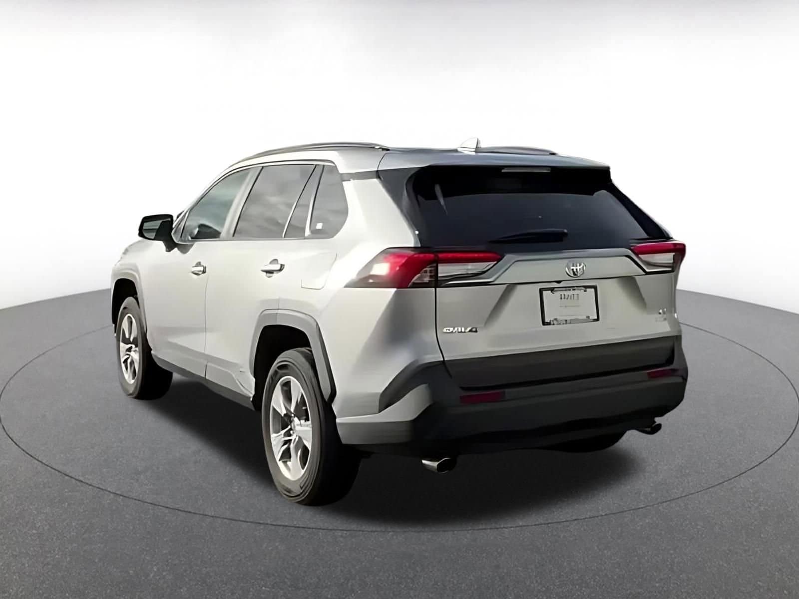 Thumbnail: 2025 Toyota RAV4 - 10