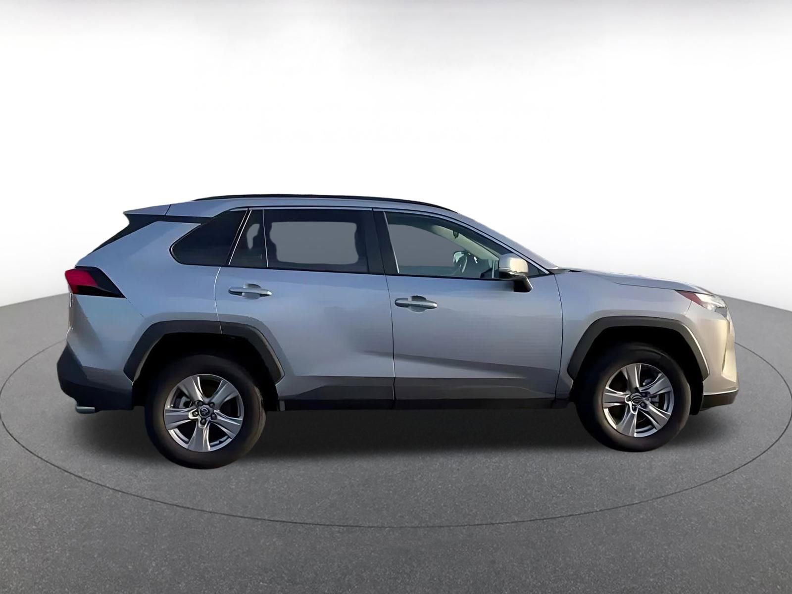 Thumbnail: 2025 Toyota RAV4 - 16