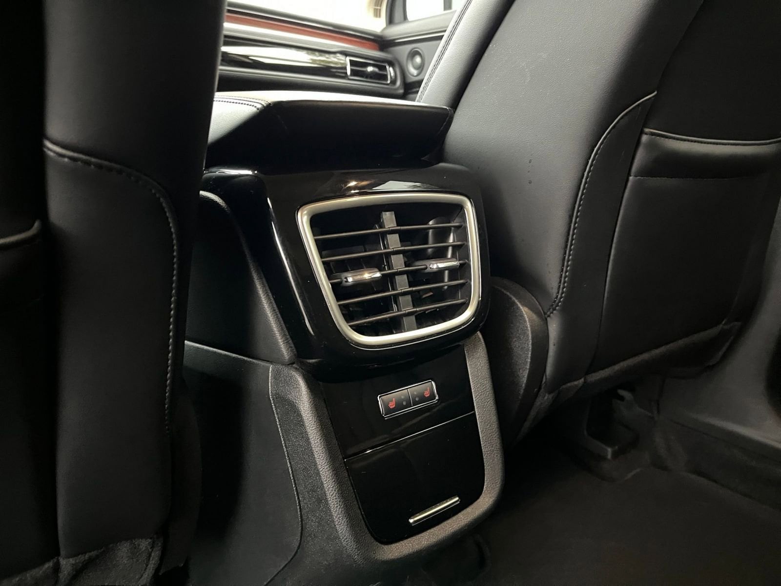 Thumbnail: 2023 Lincoln Nautilus - 27