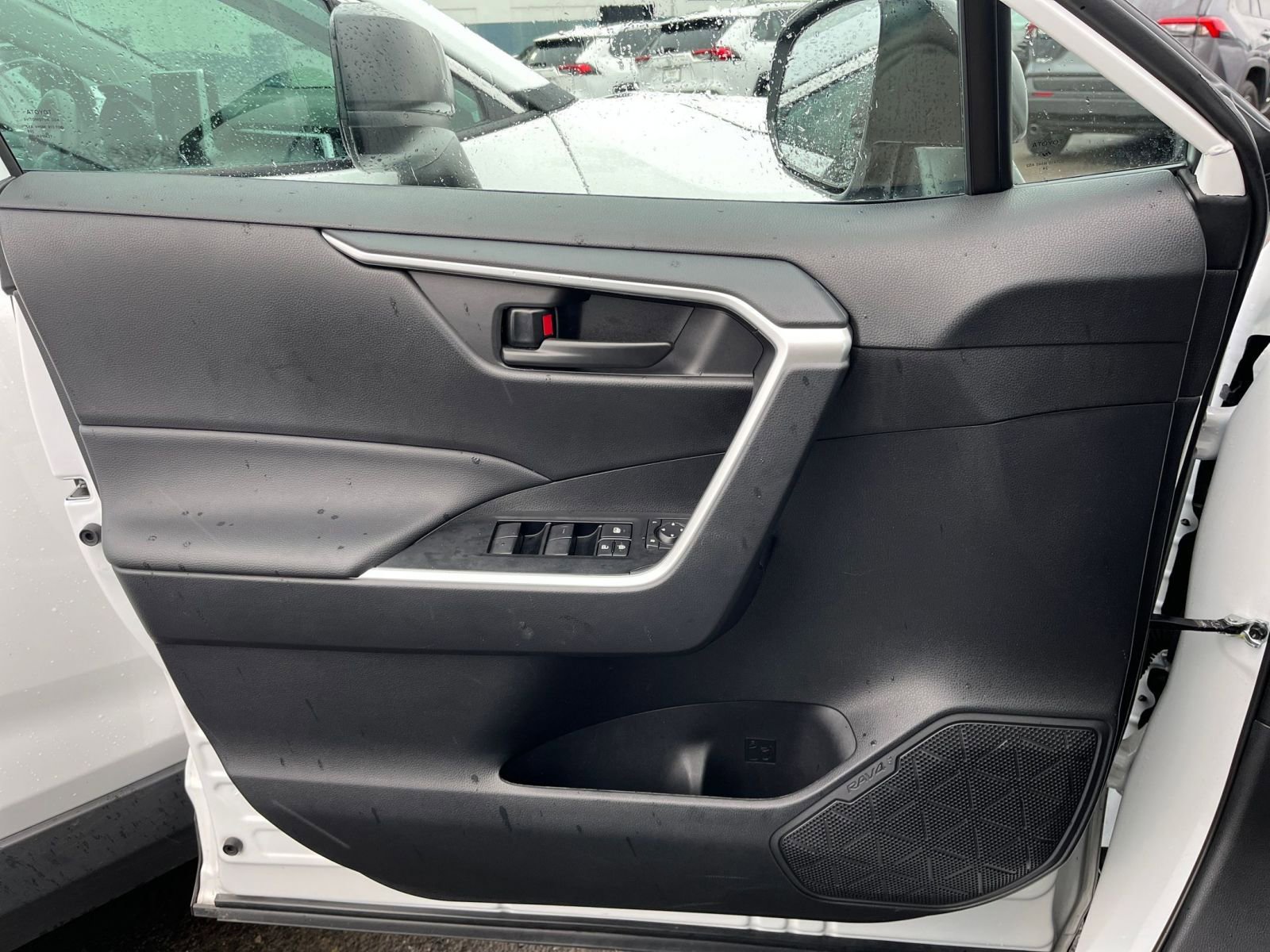 Thumbnail: 2025 Toyota RAV4 - 20