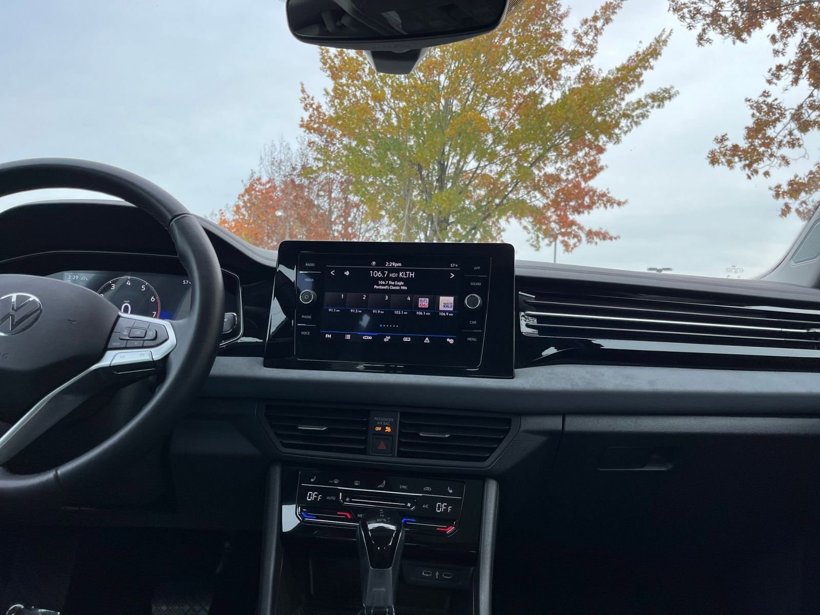 Thumbnail: 2025 Volkswagen Jetta - 21