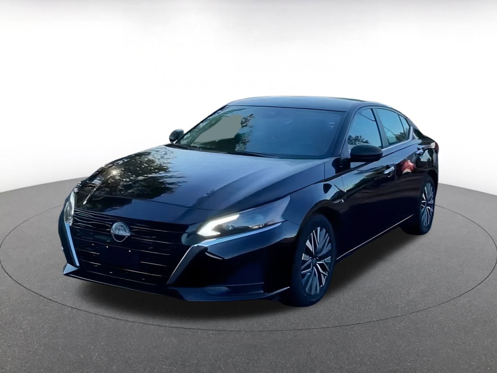Thumbnail: 2024 Nissan Altima - 7