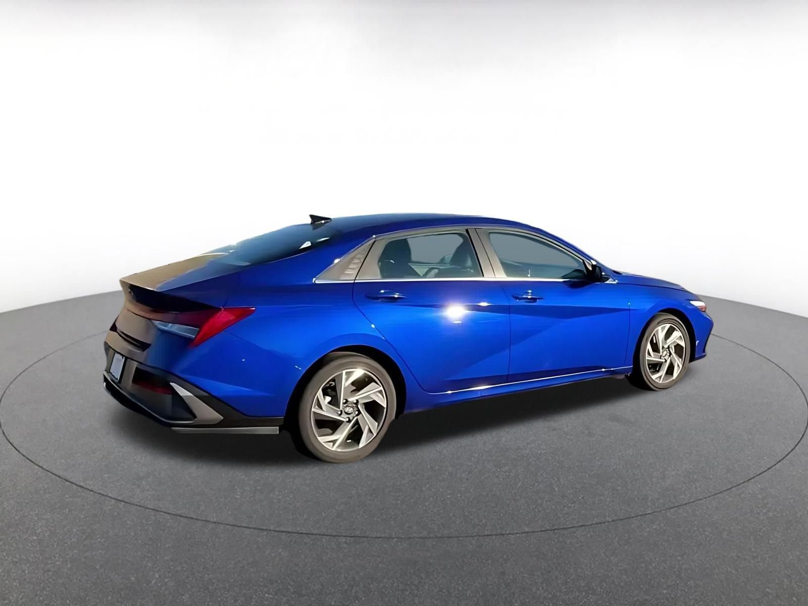 Thumbnail: 2025 Hyundai Elantra - 14