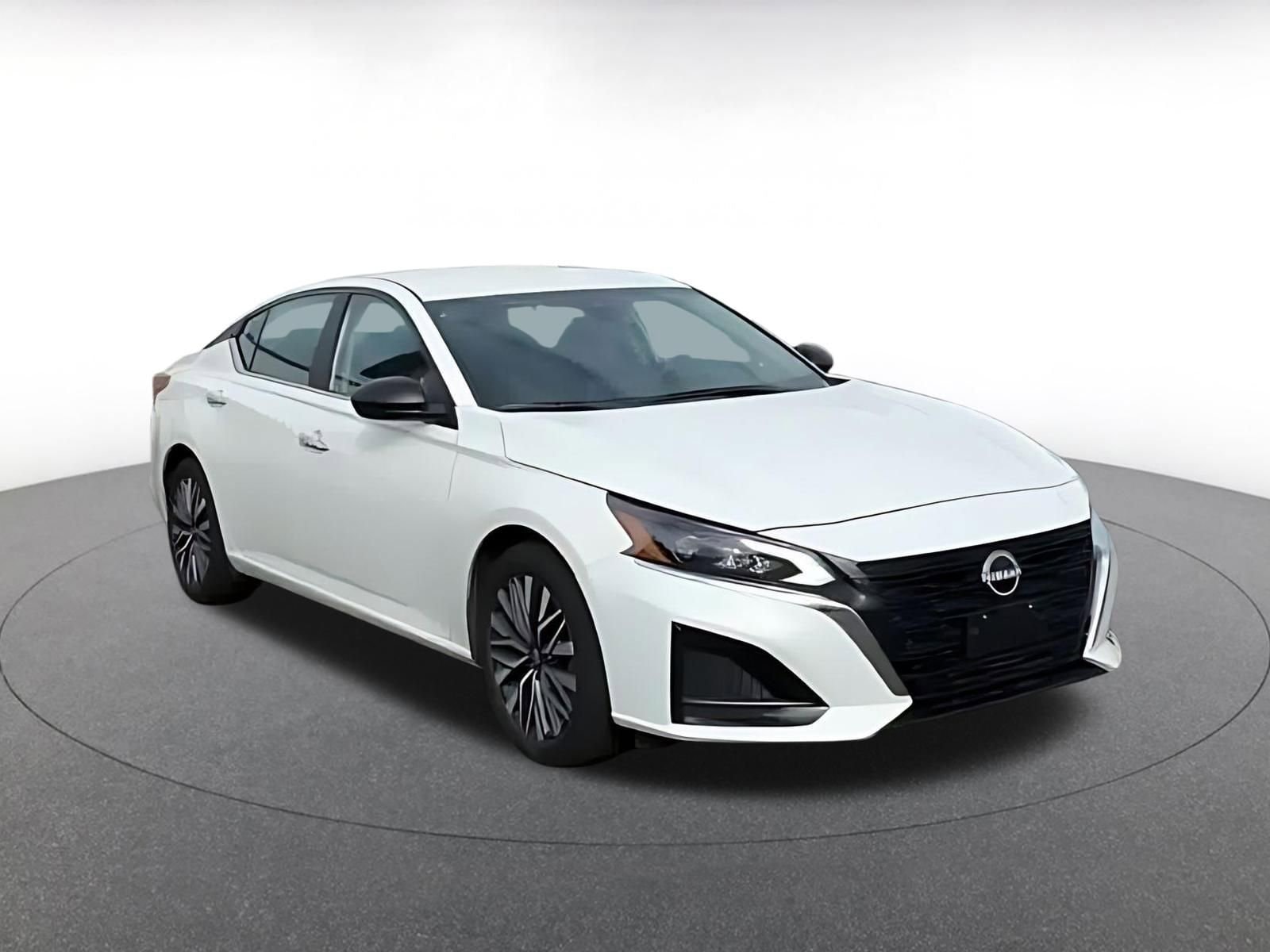 Thumbnail: 2025 Nissan Altima - 2