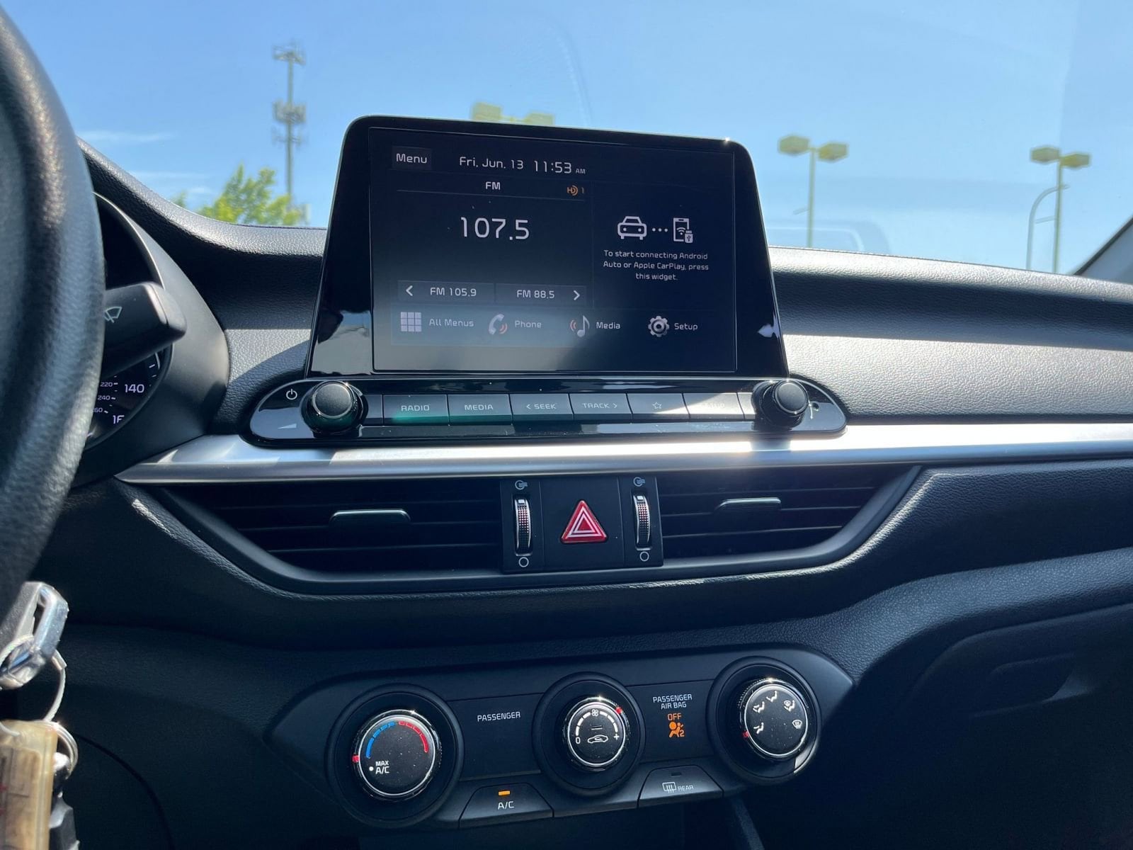 Thumbnail: 2023 Kia Forte - 21