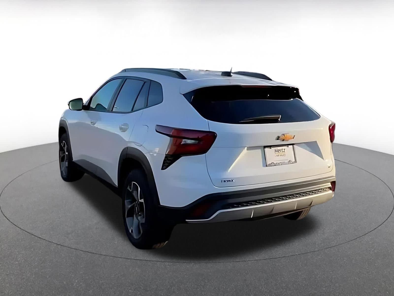 Thumbnail: 2025 Chevrolet Trax - 14