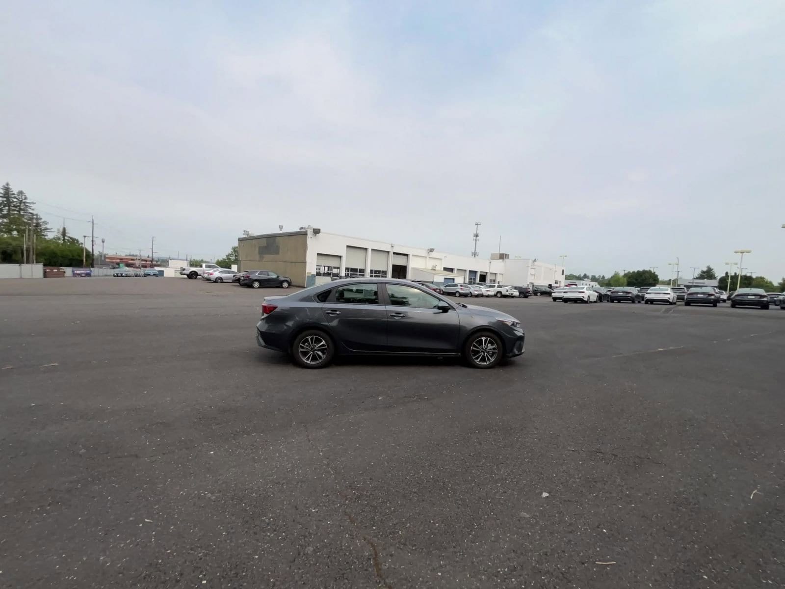 Thumbnail: 2024 Kia Forte - 16